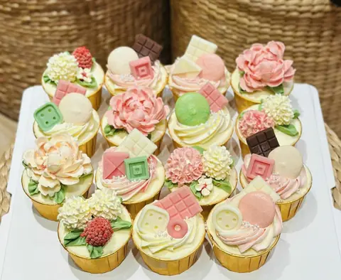 Cupcake Kem Bơ Pháp