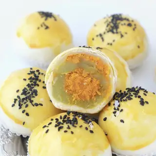 Lava Đài Loan Trứng Muối Tan Chảy – Lá Dứa Jambon