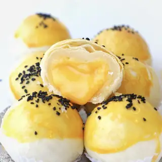 Lava Đài Loan Trứng Muối Tan Chảy – Sầu Riêng